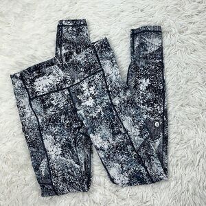 Lululemon Speed Up Tight *Full-On Luxtreme 28" Wildwood Multi